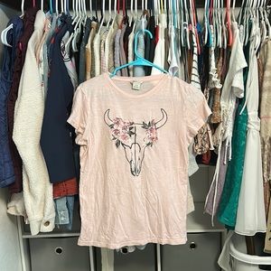 Women’s ariat size medium t-shirt